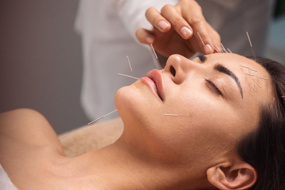 Gua Sha Vs. Facial Acupuncture